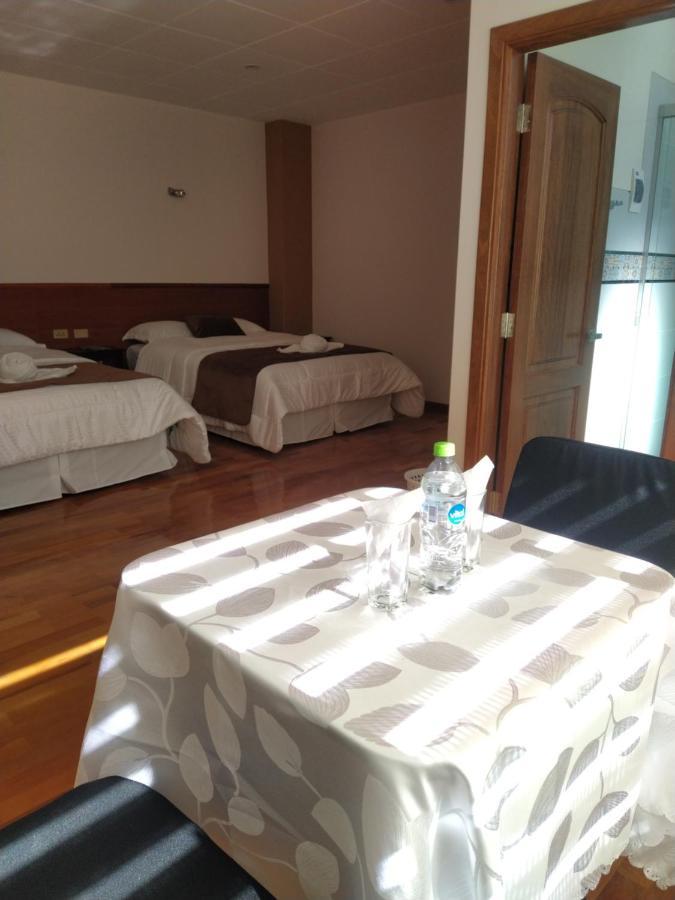 Hostal Alvasar Copacabana  Exterior photo